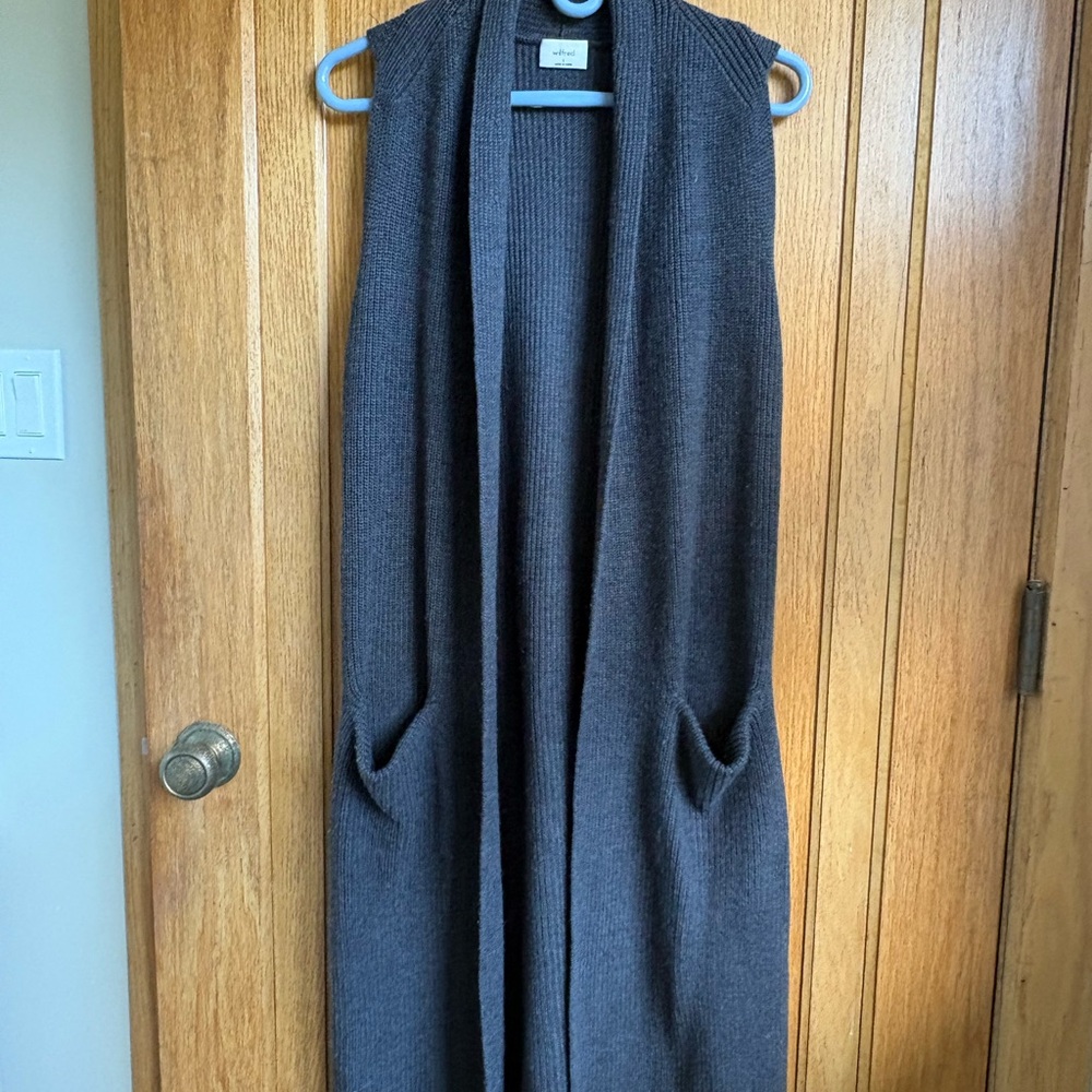 Wilfred Charcoal Ribbed Knit Cardigan